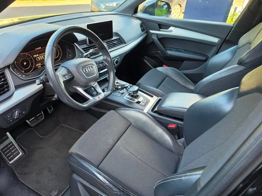 Audi Q5 2.0 TFSI quattro Sport S Line Edition uit 2019, foto 9