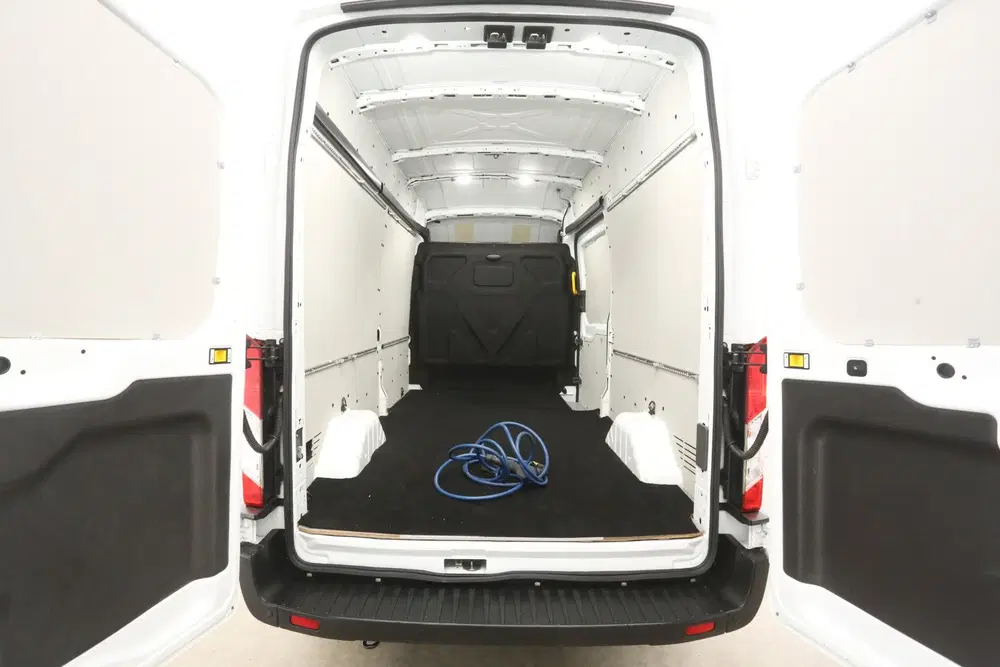 Ford Transit 68 kWh L3H3 uit 2023, foto 3