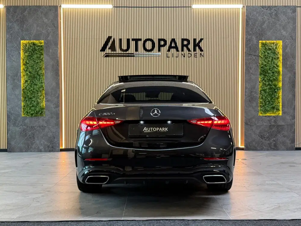 Mercedes-Benz C-Klasse 300 e AMG LINE uit 2022, foto 5