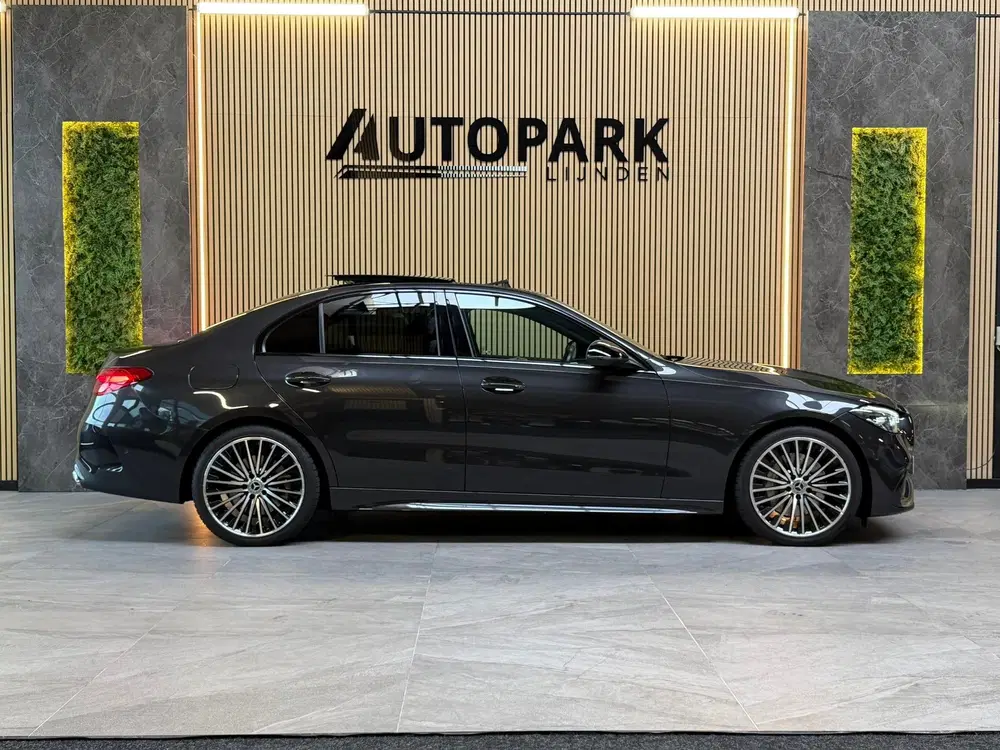 Mercedes-Benz C-Klasse 300 e AMG LINE uit 2022, foto 7