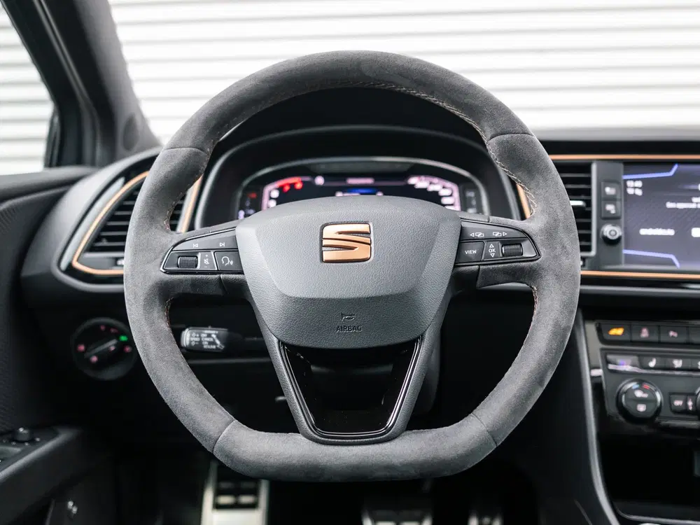 SEAT Leon 2.0 TSI CUPRA R 4DRIVE BLACKNESS GREY CARB uit 2019, foto 15