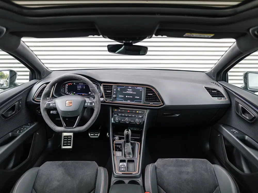 SEAT Leon 2.0 TSI CUPRA R 4DRIVE BLACKNESS GREY CARB uit 2019, foto 7