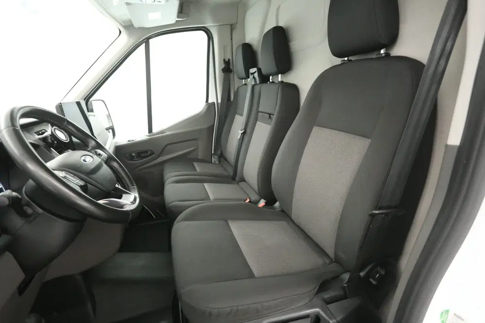 Ford Transit E-Transit 68 kWh L3H3 uit 2023, foto 11