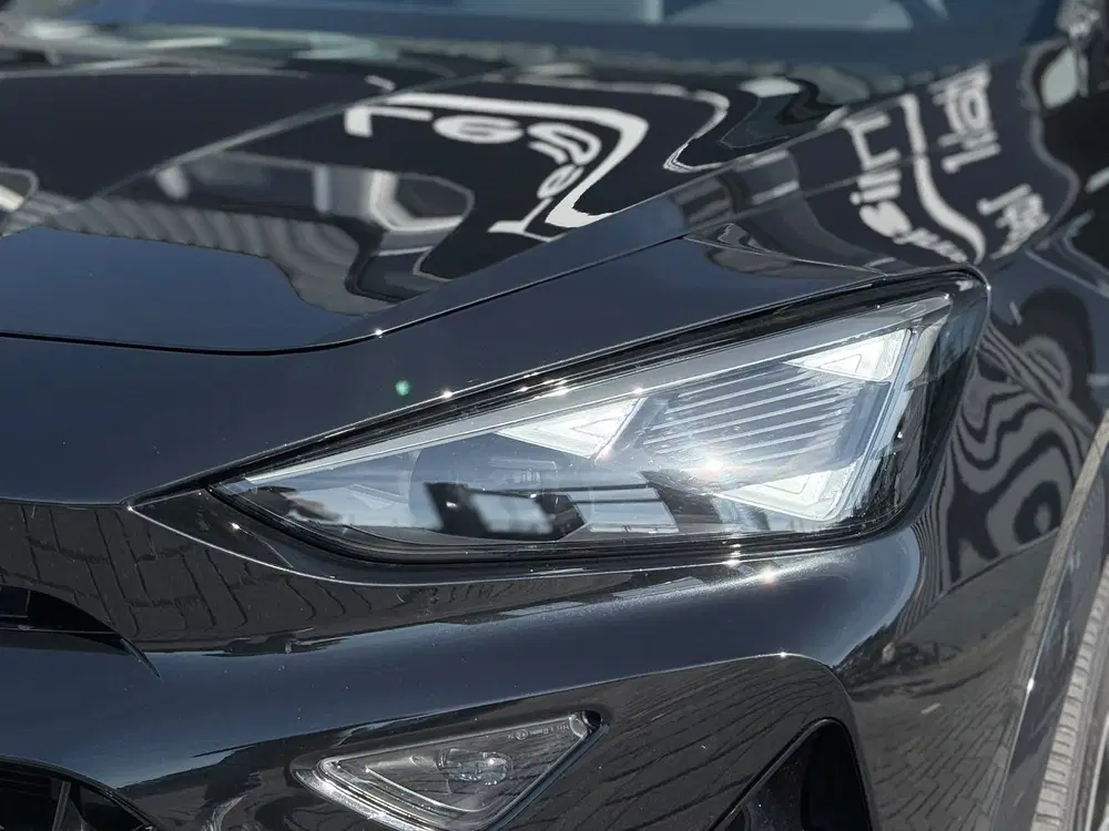 Cupra Formentor 1.5 TSI e-Hybrid Business VZ Keyless uit 2024, foto 7