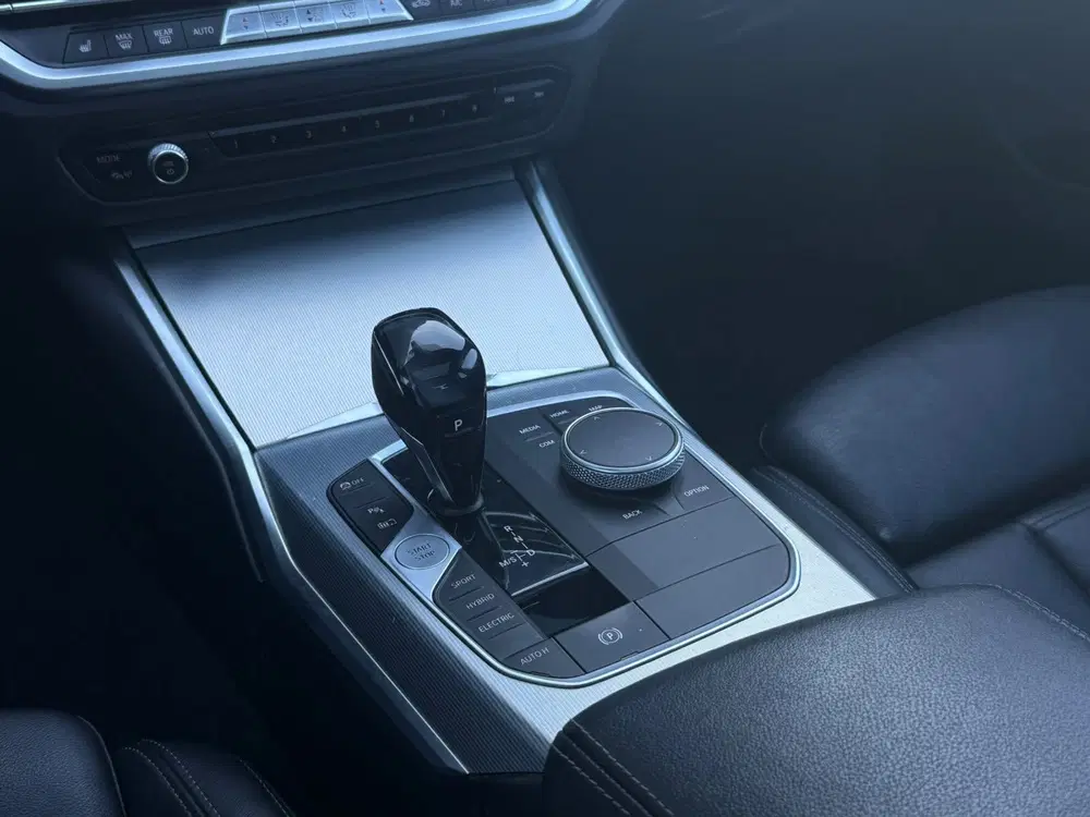BMW 3-serie 330e eDrive Edition (M-SPORT uit 2020, foto 14