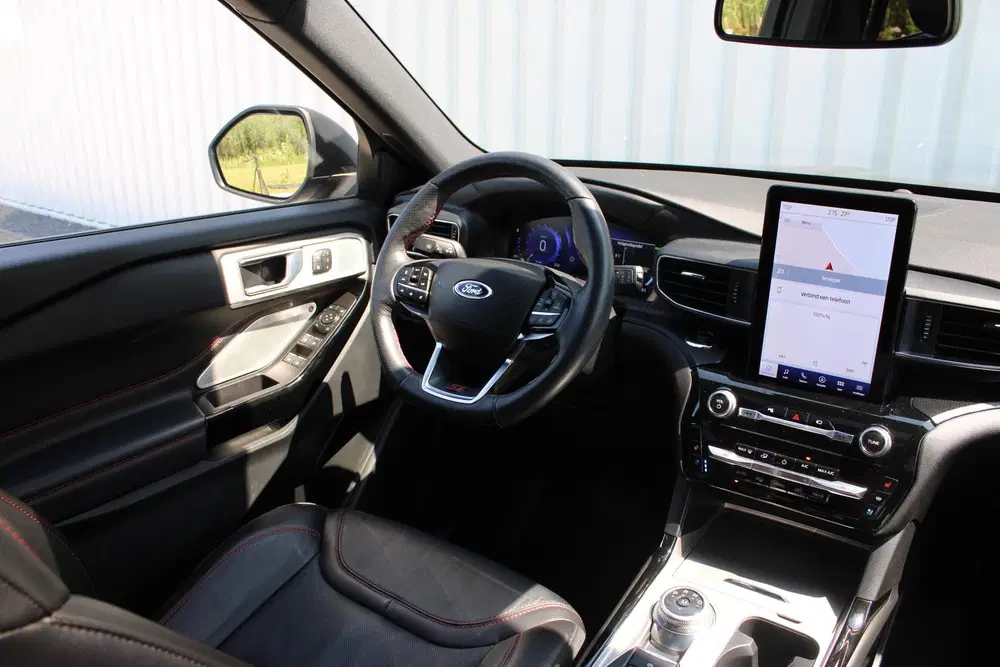 Ford Explorer 3.0 V6 EcoBoost PHEV ST-Line uit 2023, foto 2