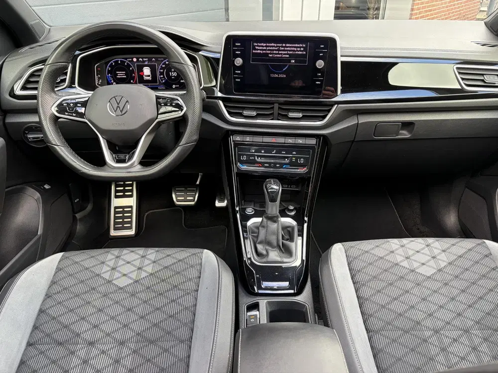 Volkswagen T-Roc 1.5 TSI R-Line Business+ uit 2022, foto 11