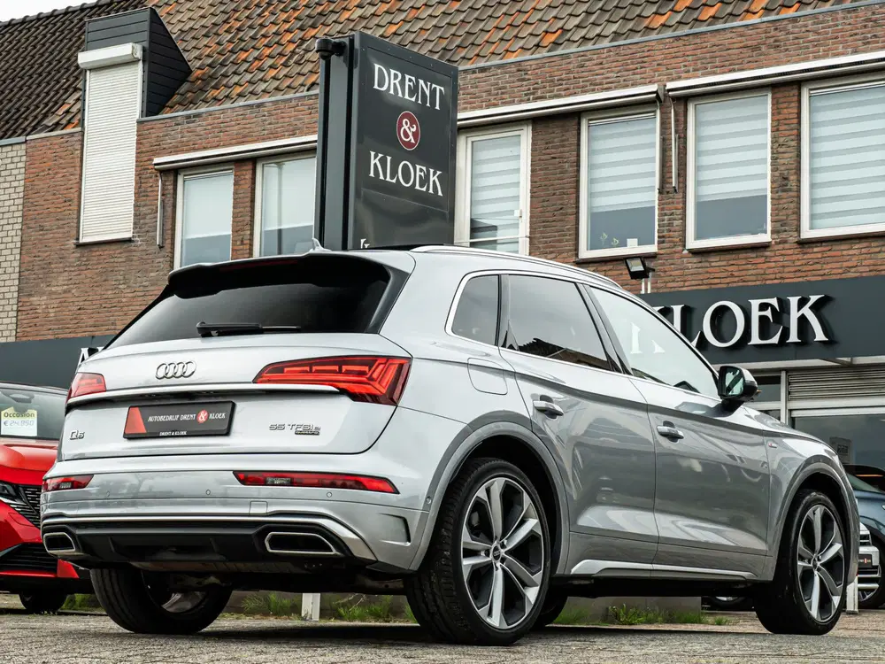 Audi Q5 55 TFSI e S-Line PANO 21 INCH CARBON 360 C uit 2021, foto 3