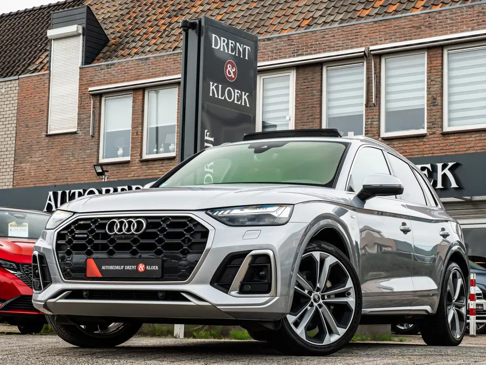 Audi Q5 55 TFSI e S-Line PANO 21 INCH CARBON 360 C uit 2021, foto 5