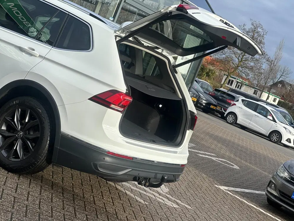 Volkswagen Tiguan Allspace 1.5 TSI Life Business uit 2023, foto 10