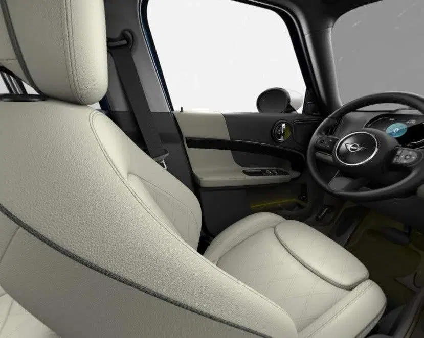 Mini Countryman Cooper S E ALL4 Panoramadak uit 2023, foto 12