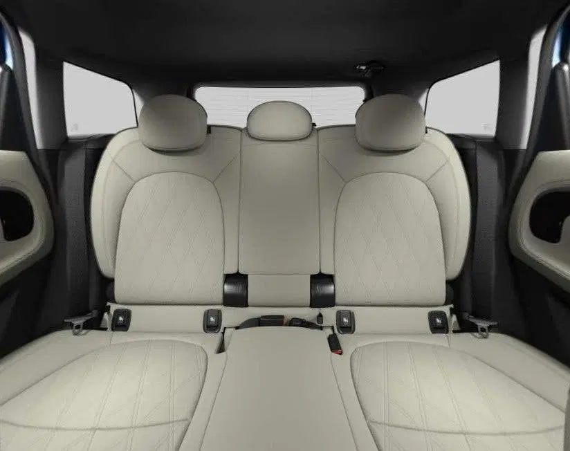Mini Countryman Cooper S E ALL4 Panoramadak uit 2023, foto 13