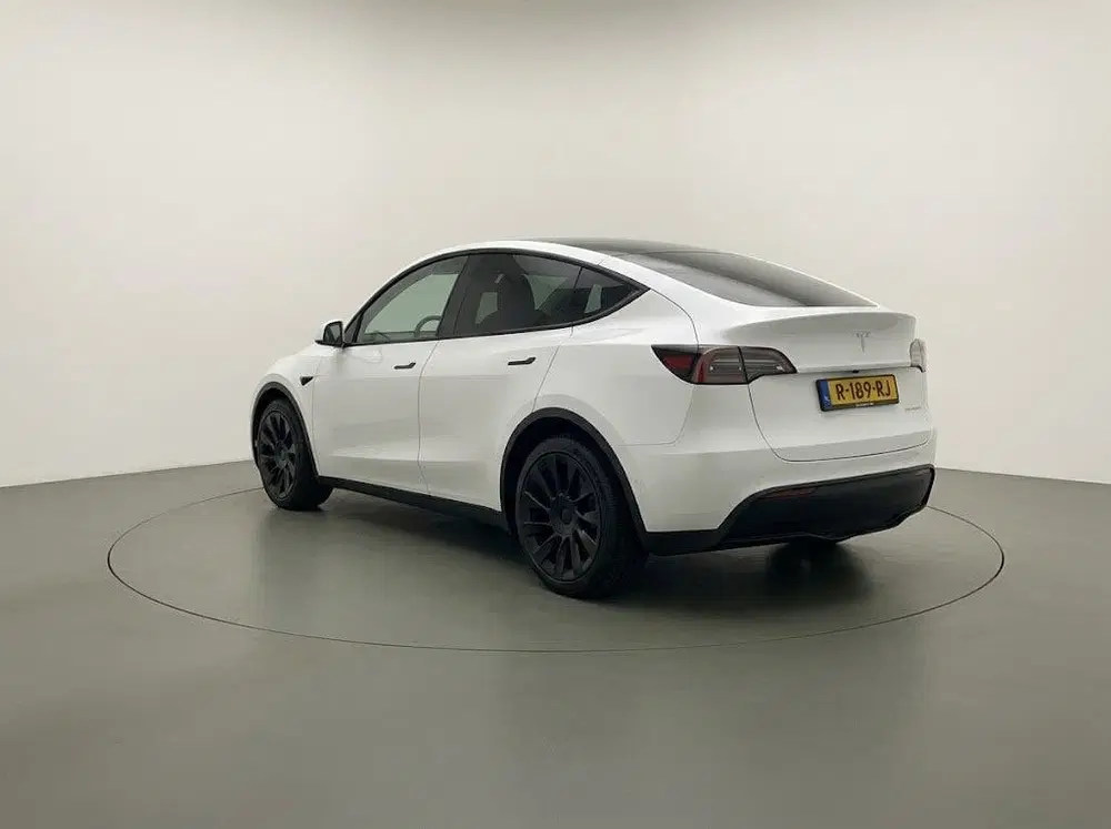 Tesla Model Y Long Range AWD 75kWh uit 2022, foto 5