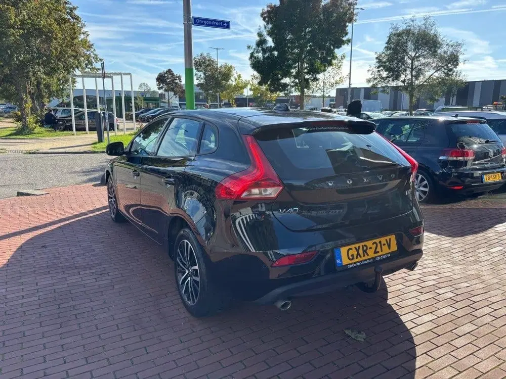 Volvo V40 2.0 D2 Inscription uit 2019, foto 4