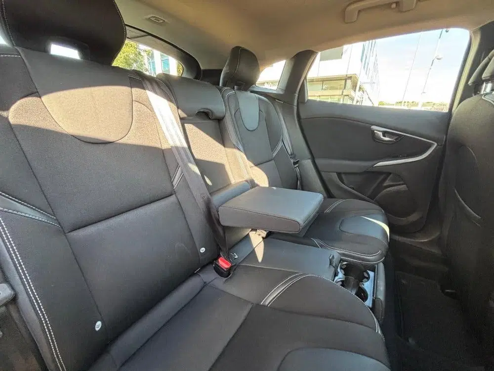 Volvo V40 2.0 D2 Inscription uit 2019, foto 6