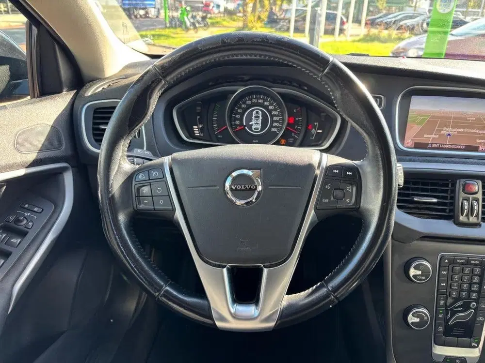 Volvo V40 2.0 D2 Inscription uit 2019, foto 9