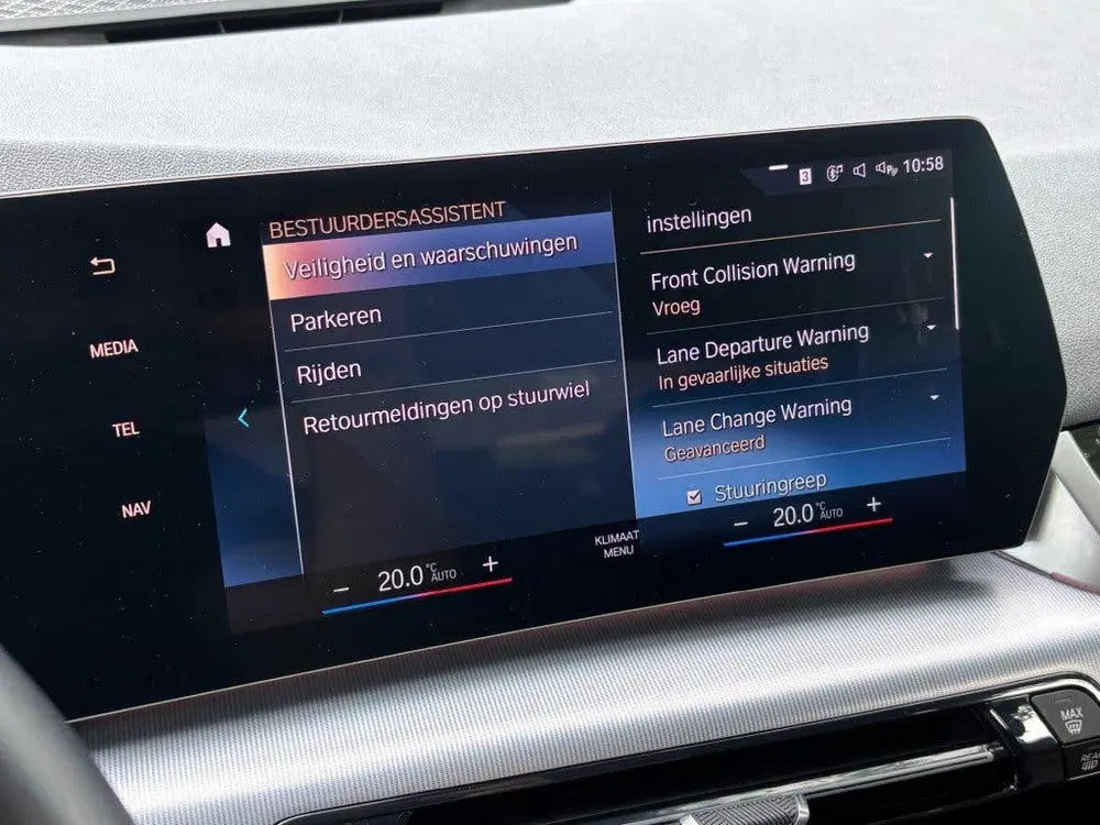BMW 2-serie ACTIVE TOURER 220i 170pk Mild Hybrid Luxur uit 2023, foto 7