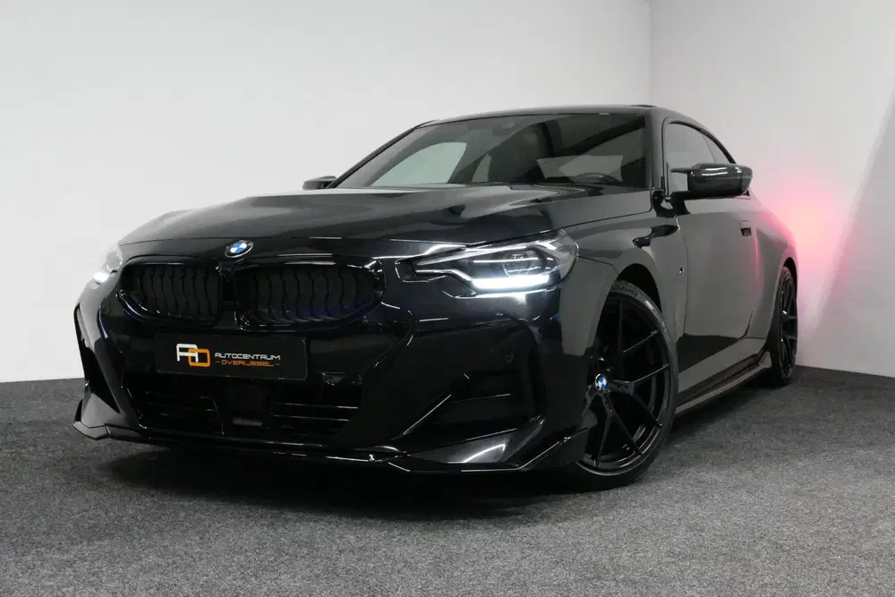 BMW 2-serie 2-serie Coupé 220i M Sport uit 2023, foto 3