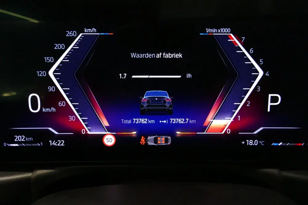 BMW 2-serie 2-serie Coupé 220i M Sport uit 2023, foto 5