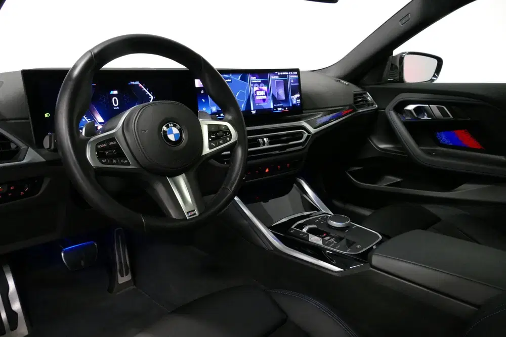 BMW 2-serie 2-serie Coupé 220i M Sport uit 2023, foto 6