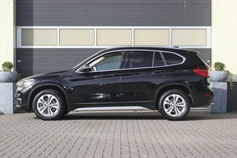 BMW X1 sDrive20i High Executive uit 2019, foto 15
