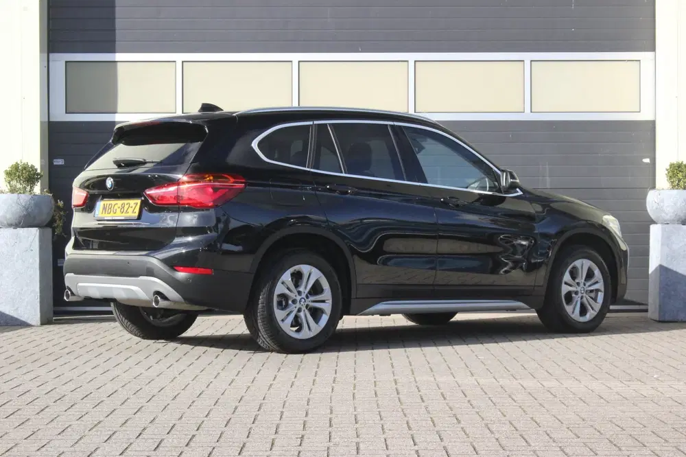 BMW X1 sDrive20i High Executive uit 2019, foto 9