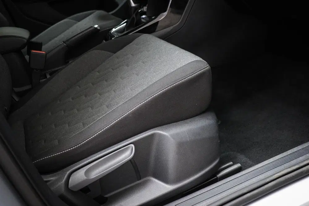 Volkswagen T-Cross 1.0 TSI Life Edition uit 2024, foto 11