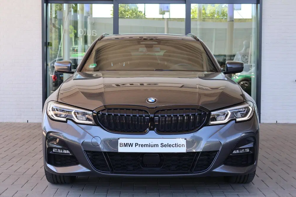 BMW 3-serie 330e High Executive uit 2021, foto 3