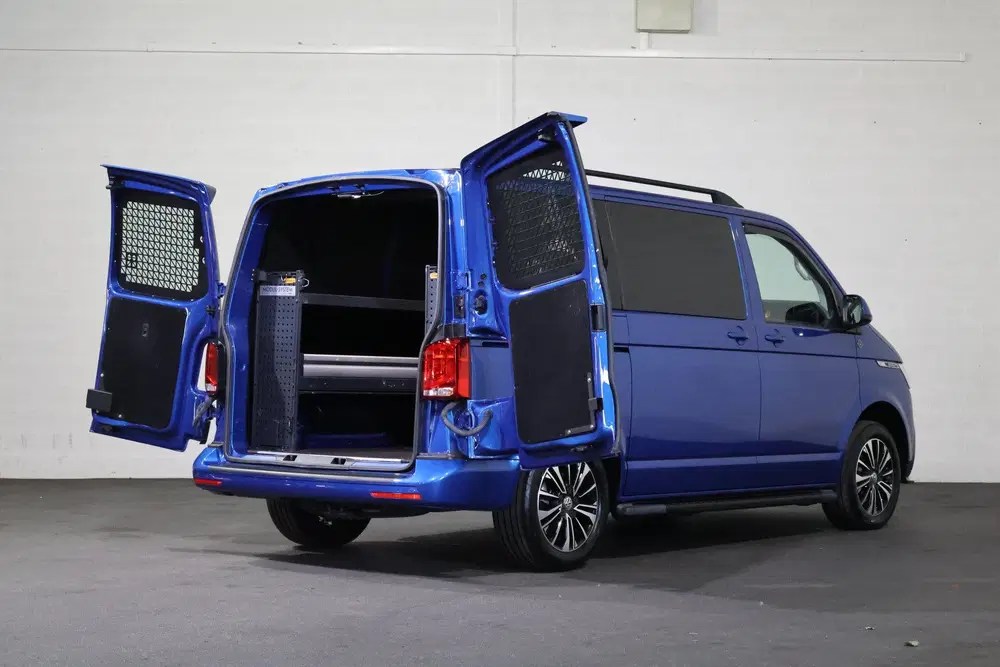 Volkswagen Transporter 2.0 TDI L1 H1 150pk Bulli Wolfsburg E uit 2021, foto 10