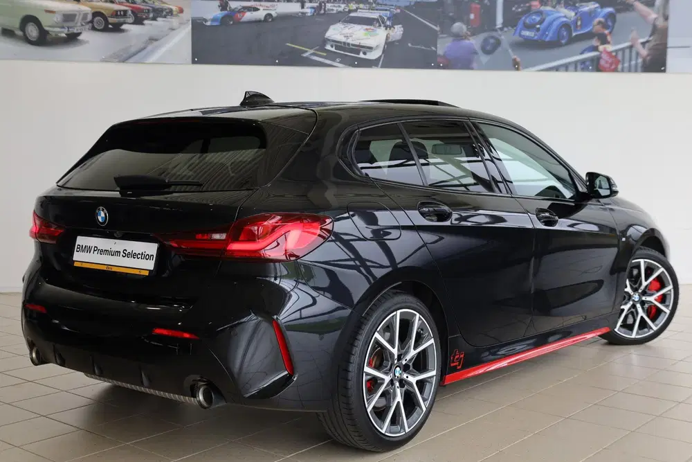 BMW 1-serie 128ti uit 2023, foto 2
