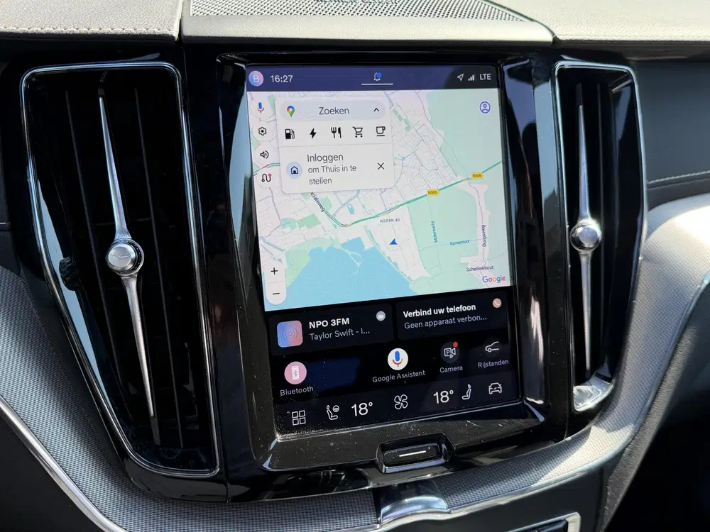 Volvo XC60 2.0 T8 Plug-in hybrid AWD R-Design uit 2022, foto 7