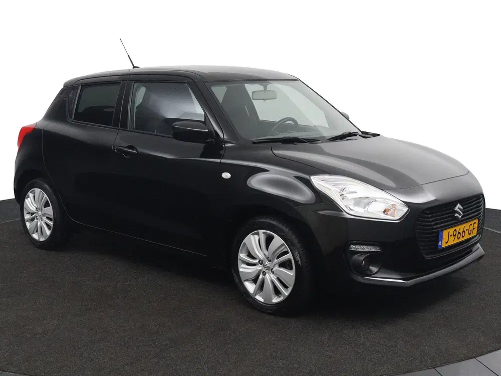 Suzuki Swift 1.2 Select Automaat uit 2020, foto 2