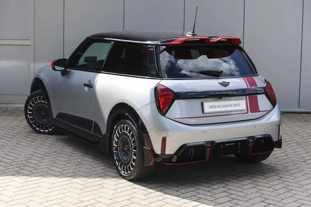 Mini Hatchback Cooper S Automaat uit 2026, foto 2