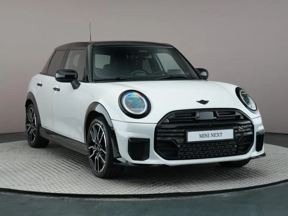 Mini Hatchback Cooper S uit 2025, foto 2