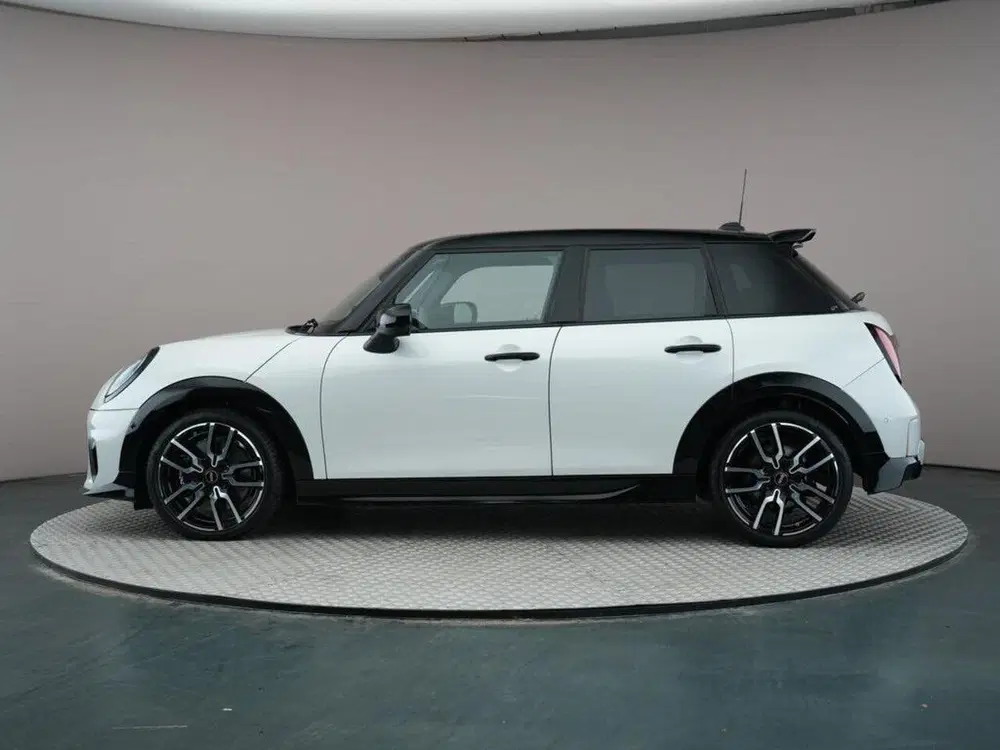 Mini Hatchback Cooper S uit 2025, foto 3