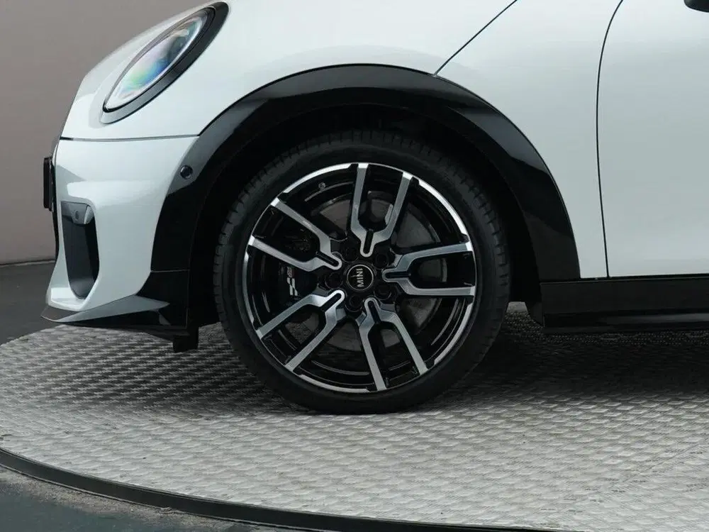Mini Hatchback Cooper S uit 2025, foto 8