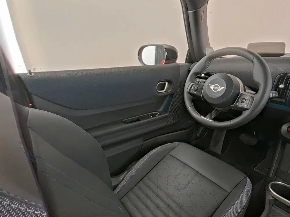 Mini Hatchback Cooper C Automaat uit 2025, foto 3