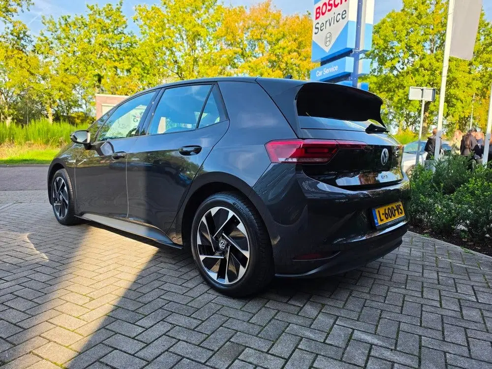 Volkswagen ID.3 Life 58 kWh uit 2020, foto 5