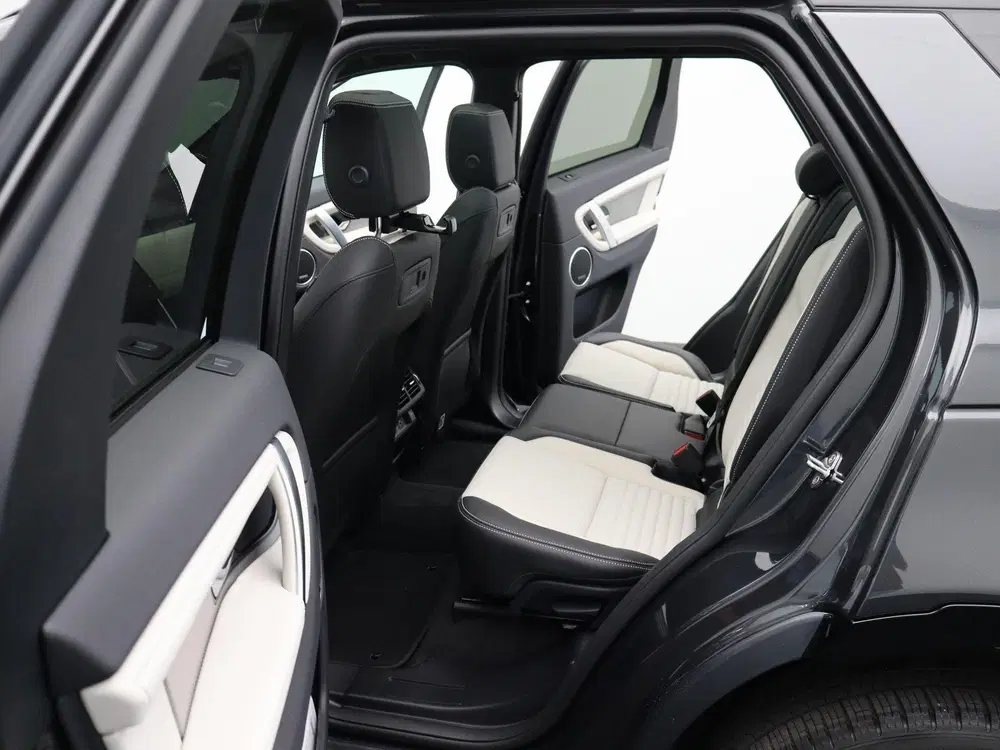 Land Rover Discovery Sport 1.5 P270e PHEV Dynamic SE uit 2026, foto 12