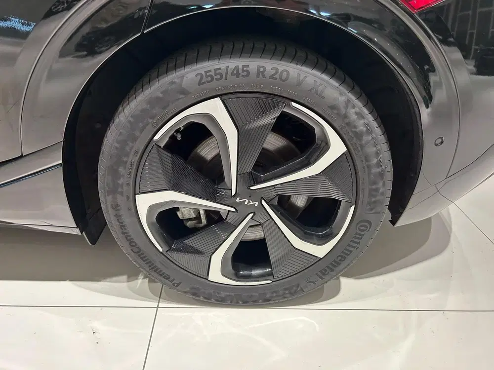 Kia EV6 77 uit 2023, foto 7