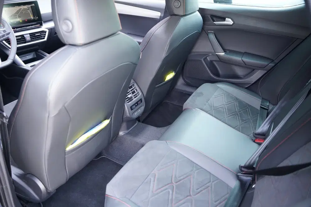 SEAT Leon 1.4 TSI eHybrid PHEV FR 204PK Pano Cam Vir uit 2020, foto 10