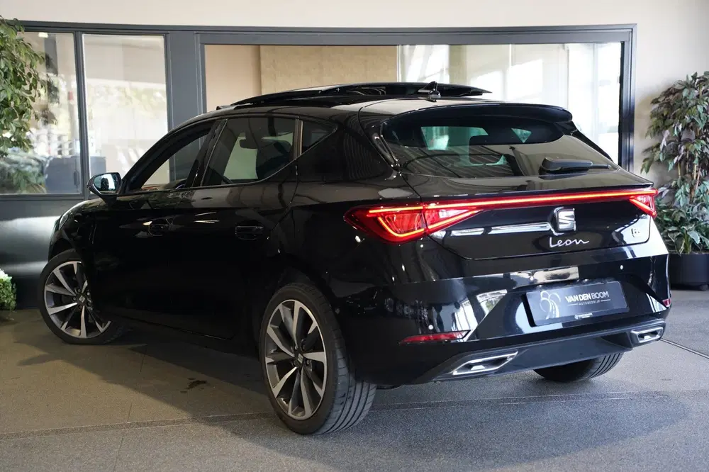SEAT Leon 1.4 TSI eHybrid PHEV FR 204PK Pano Cam Vir uit 2020, foto 8