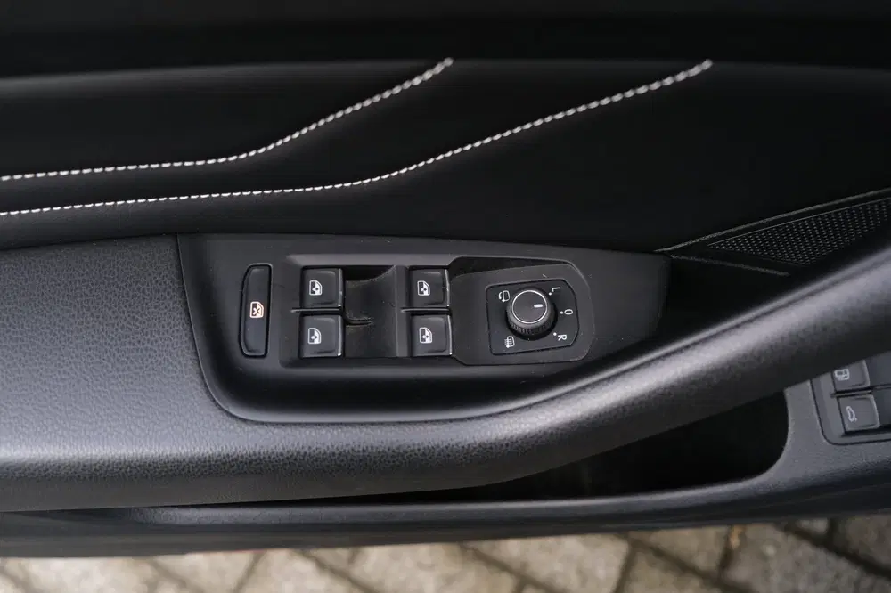Volkswagen Passat 1.4 TSI PHEV GTE 218PK Pano Volled uit 2021, foto 14