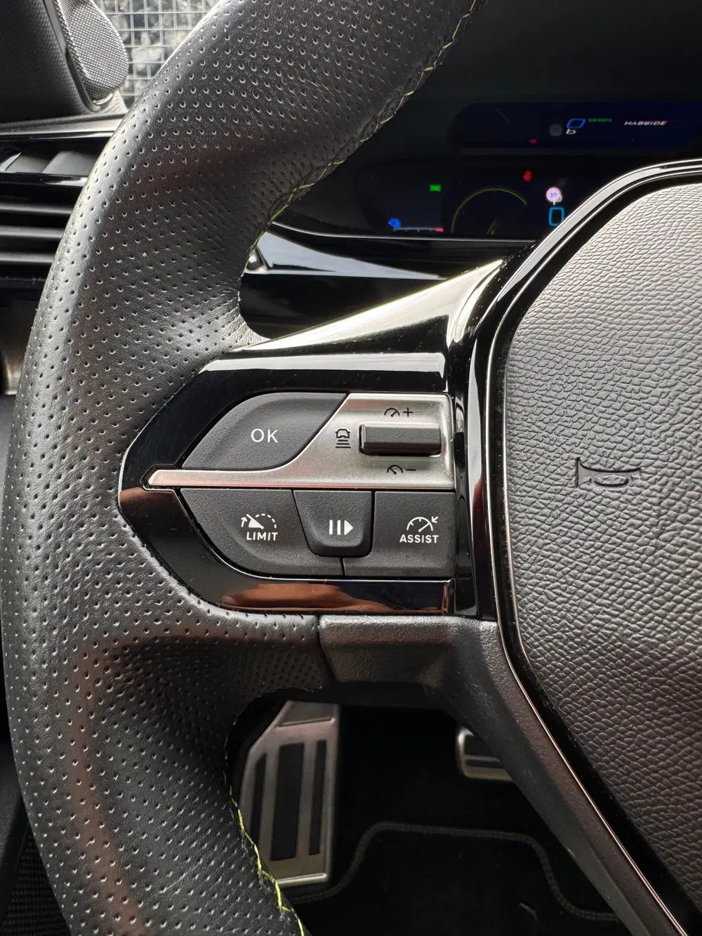 Peugeot 308 1.6 Plug-in Hybrid 225 GT Pano Keyless Tre uit 2024, foto 11