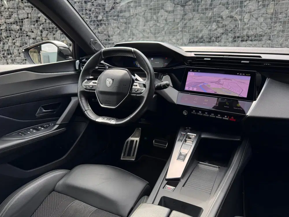 Peugeot 308 1.6 Plug-in Hybrid 225 GT Pano Keyless Tre uit 2024, foto 8