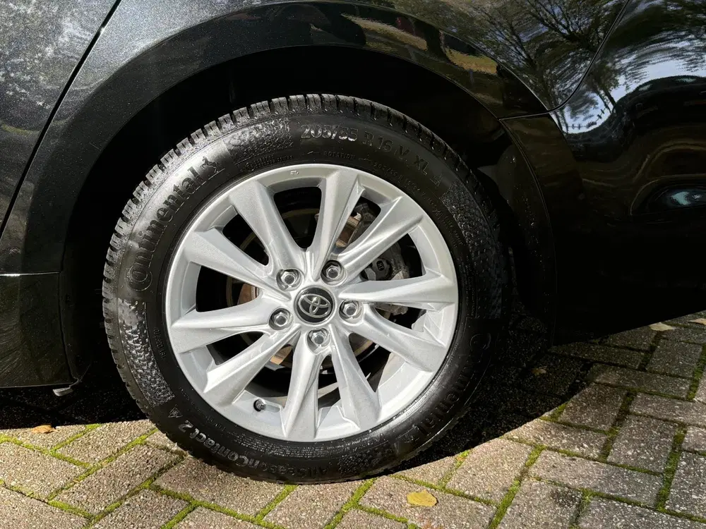 Toyota Corolla 1.8 Hybrid uit 2024, foto 10