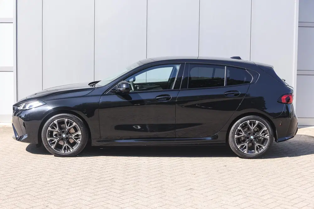 BMW 1-serie 120 M Sport Automaat uit 2025, foto 7