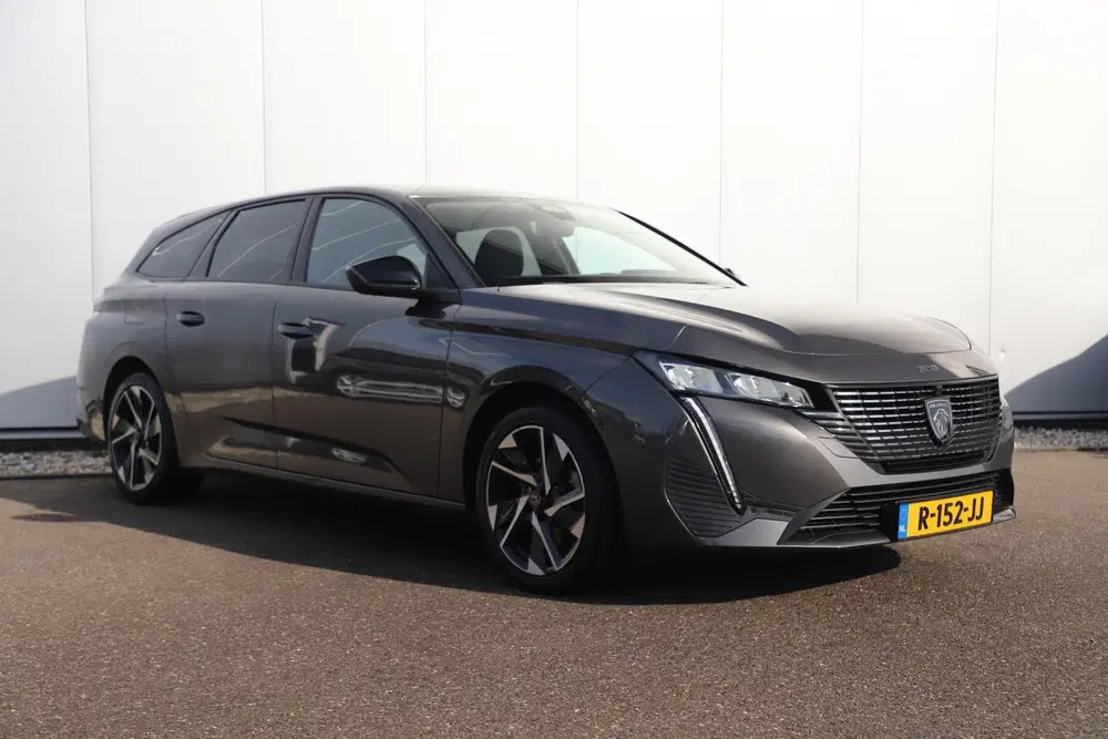 Peugeot 308 1.2 PureTech Allure Pack Business Automaat uit 2022, foto 3