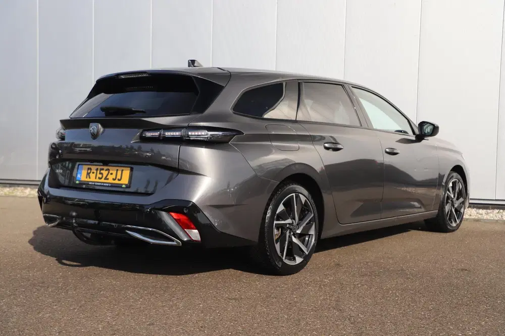 Peugeot 308 1.2 PureTech Allure Pack Business Automaat uit 2022, foto 4