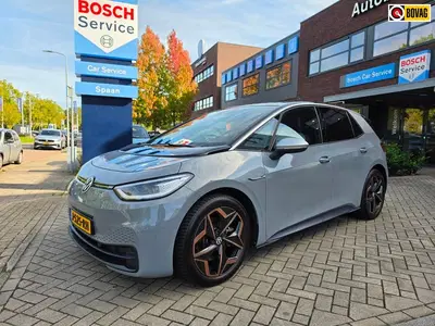 Volkswagen ID.3 First Plus 58 kWh uit 2020